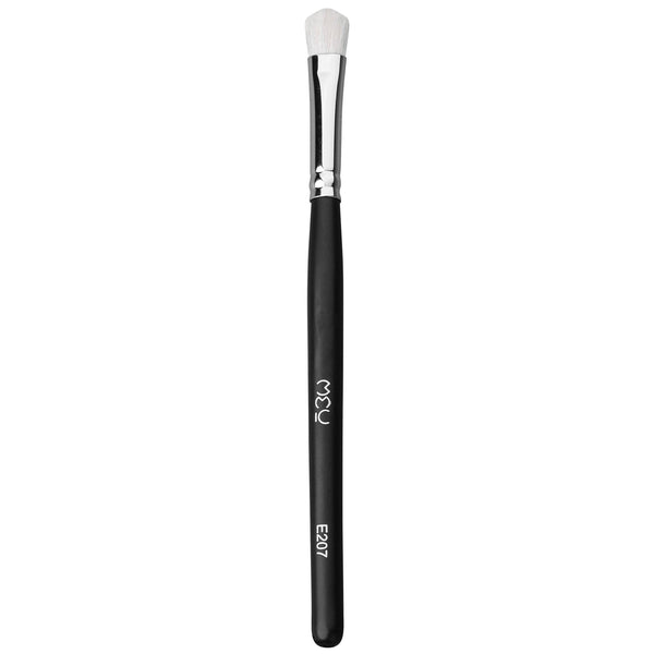 E207  -  Professional Dense Dome Eyeshadow Application Brush.